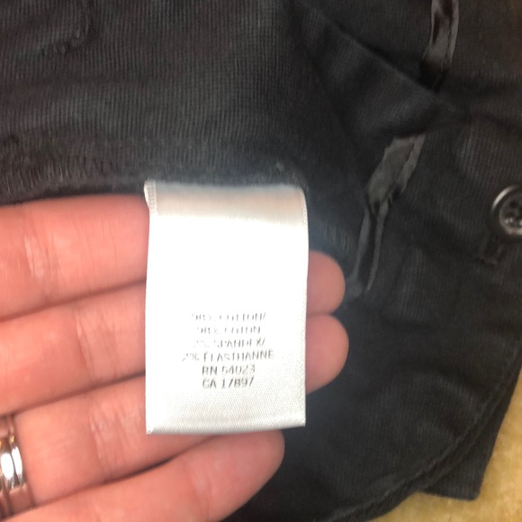 Banana Republic ladies chino style shorts - Picture 7 of 10